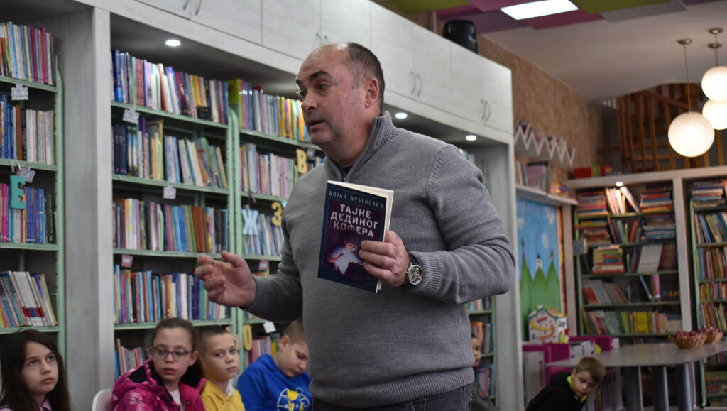 Књижевно дружење са Бојаном Љубеновићем у пријепољској библиотеци